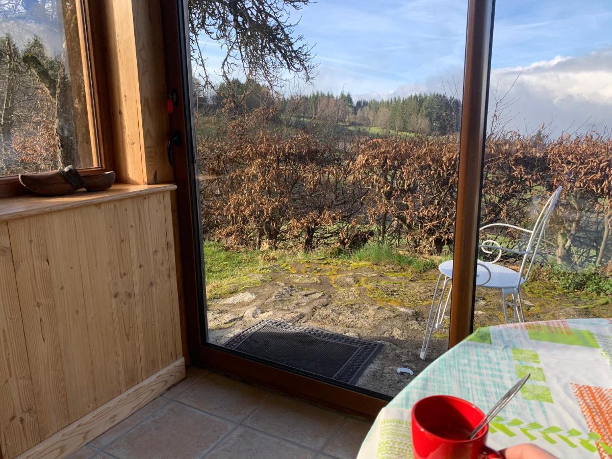 Gite " Oree Des Bois" Vertolaye Eksteriør billede